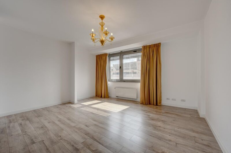 Piata Romana, Aurel Vlaicu, penthouse, 181.35 mp,